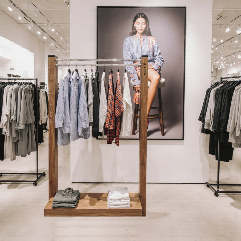 Островные системы для магазина одежды