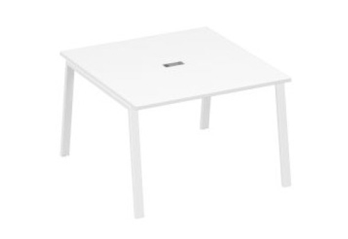 Стол для переговоров Мира Трио, цвет белый премиум + белый