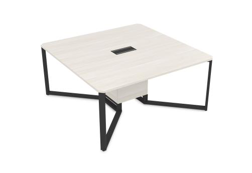 Стол-квадрат, цвет слоновая кость + черный