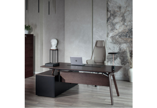 Стол для руководителя на опорной тумбе с нижней панелью Радиант, цвет дуб табак + черный