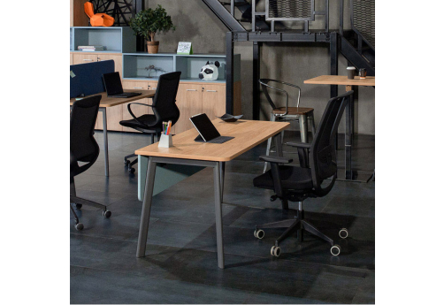 Стол письменный с передней панелью Джента, цвет гикори