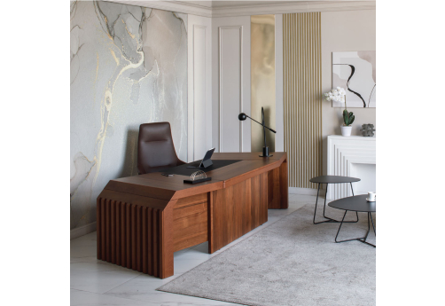 Cтол для руководителя Тоскана, цвет орех Италия + черный