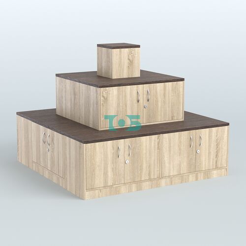 Островок-пирамида с накопителями для торговых центров №2