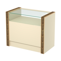 Недорогой прилавок с большим накопителем и декоративными молдингами №ПДМ-2-900, Крем Вайс